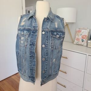 Distressed denim vest GAP
